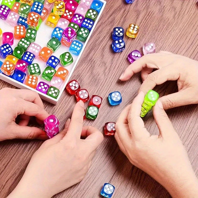 50-teiliges Set aus Acrylwürfeln in verschiedenen Farben, 6-seitig