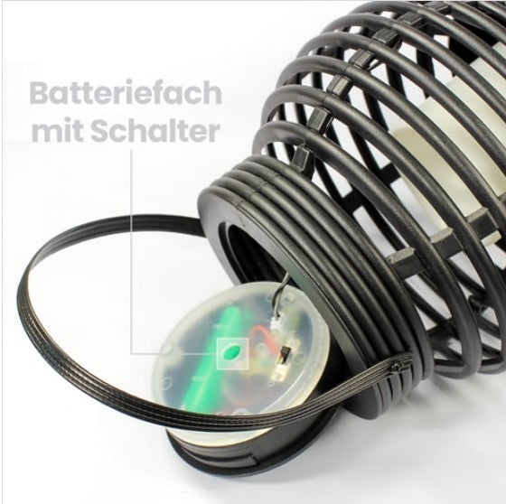 GRUNDIG LED-Solarlaterne Polyrattan, Kerzenform mit Flackereffekt, orange Flamme, Außenlampe für Garten, Terrasse
