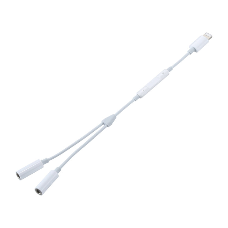 8-Pin-Stecker mit Dual 3,5-mm-Buchse-Kopfhörer-Kabel-Steuerung Audioadapter