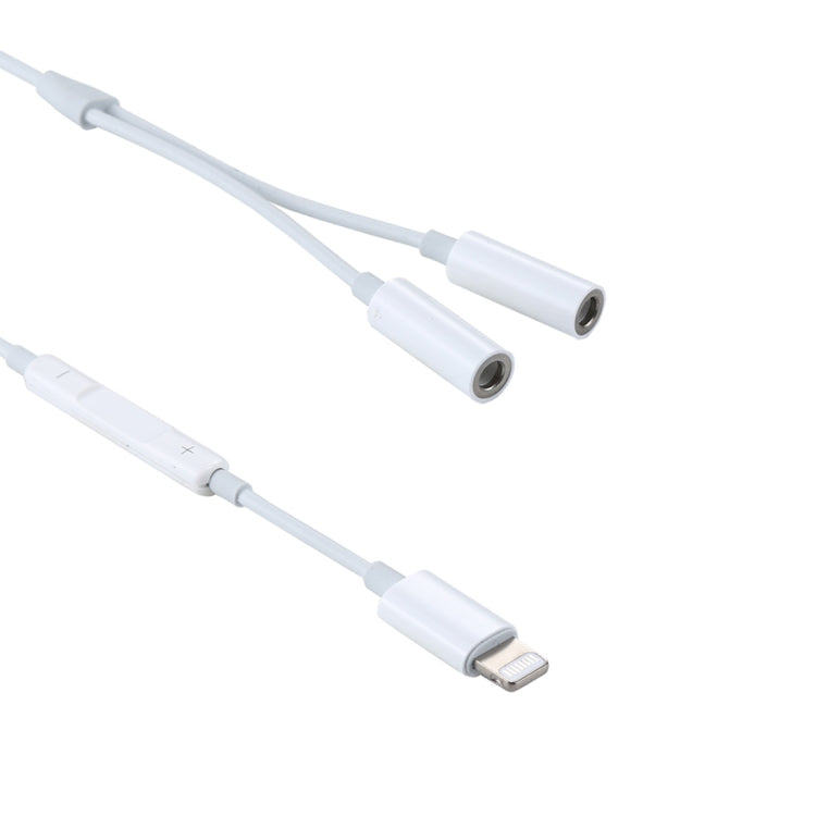 8-Pin-Stecker mit Dual 3,5-mm-Buchse-Kopfhörer-Kabel-Steuerung Audioadapter