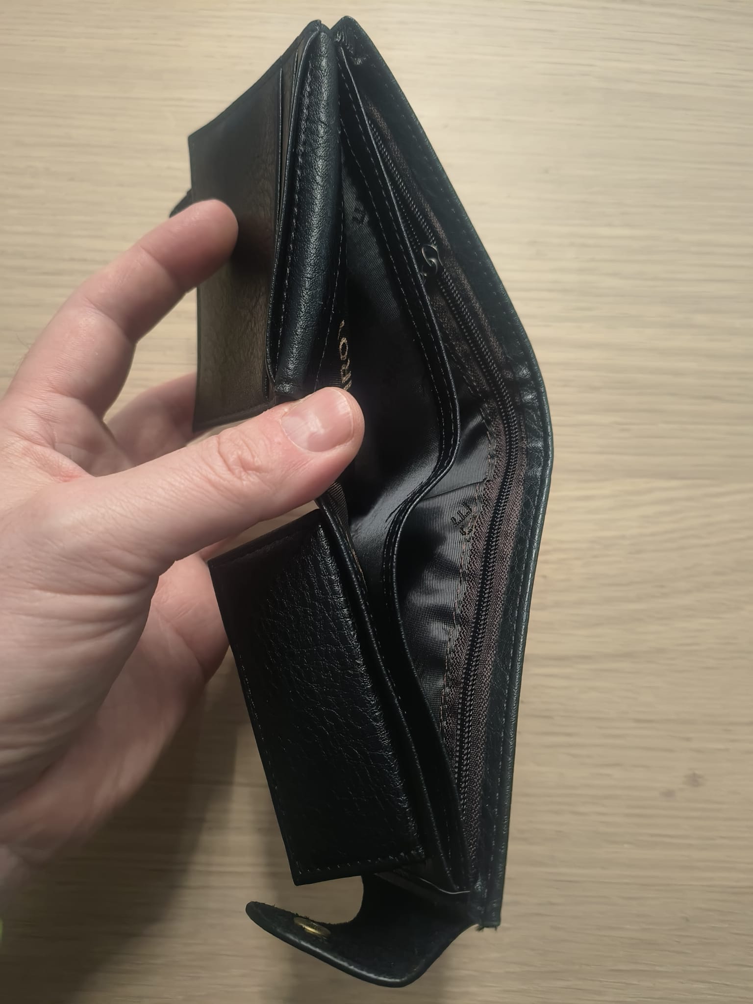 Portemonnaie Piroyce Rindsleder Schwarz
