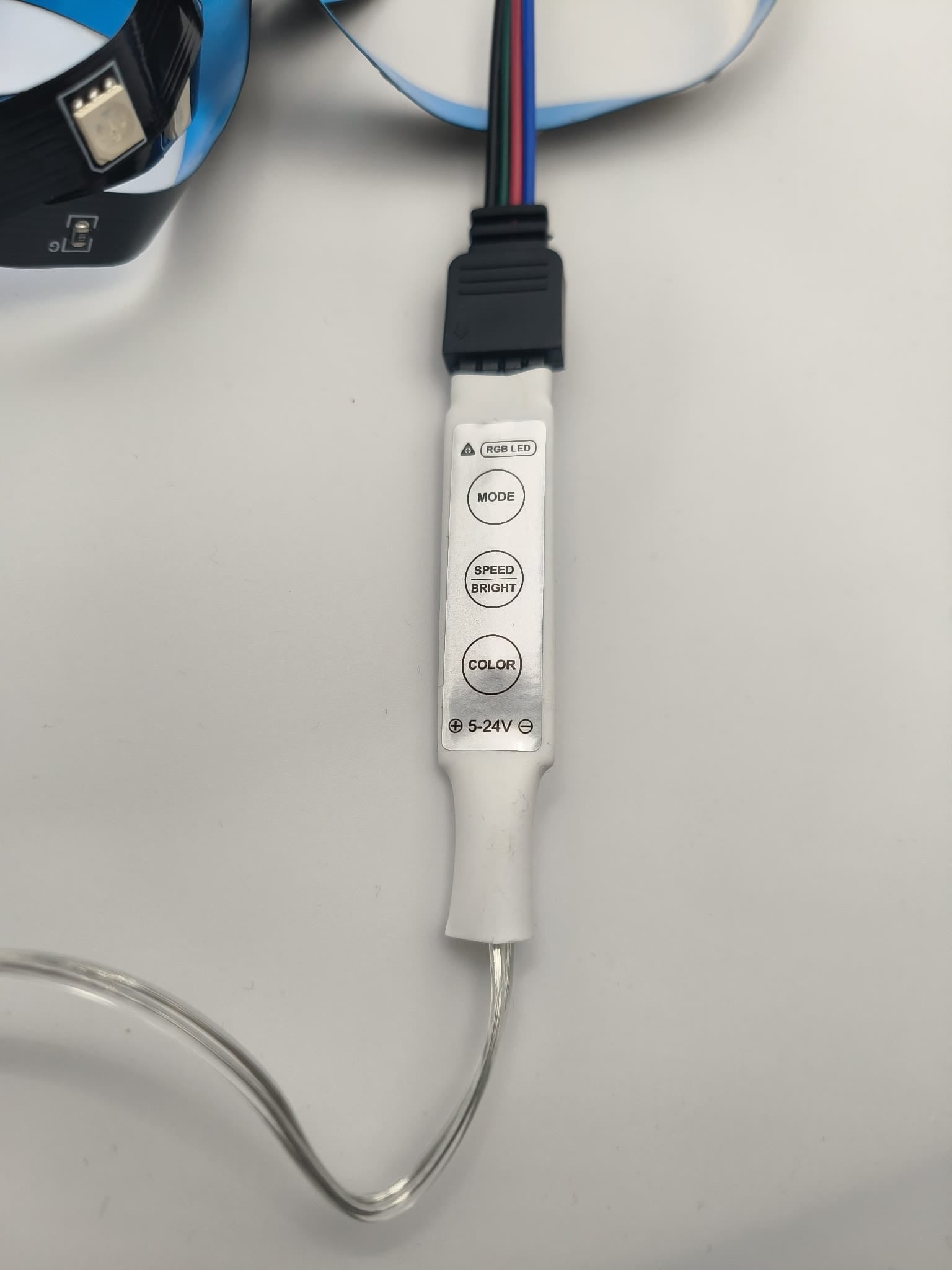 1m Led RGB/ Farbig Selbstklebend mit Batteriebox IP20 5V