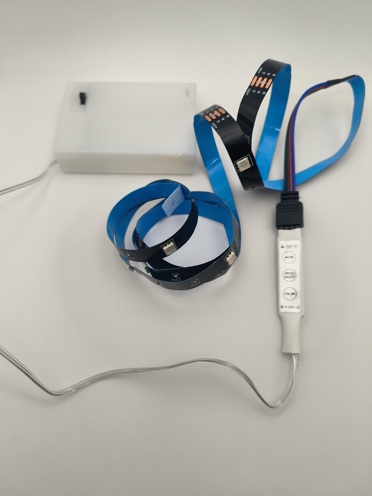 1m Led RGB/ Farbig Selbstklebend mit Batteriebox IP20 5V