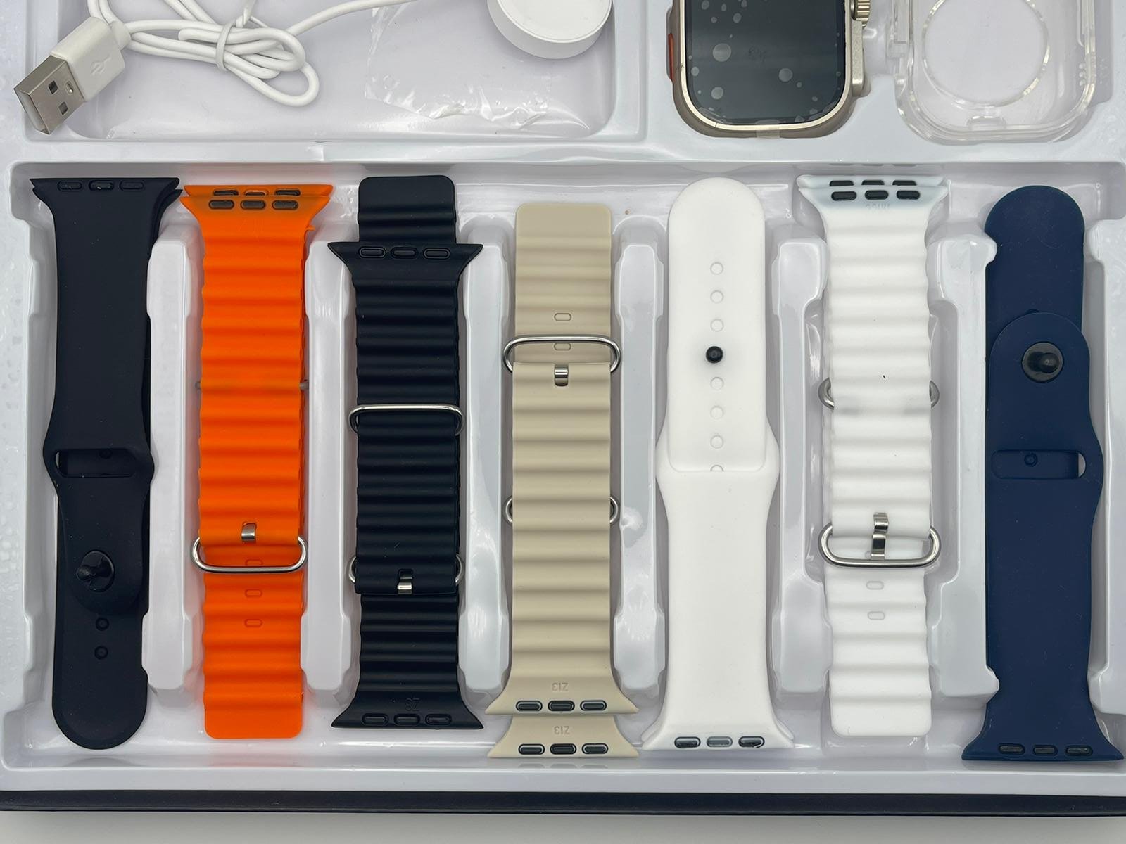 Smartwatch Ultra 9 DT900 Big 2.06 + 7 Bänder / Wireless Charger / Silicone Case