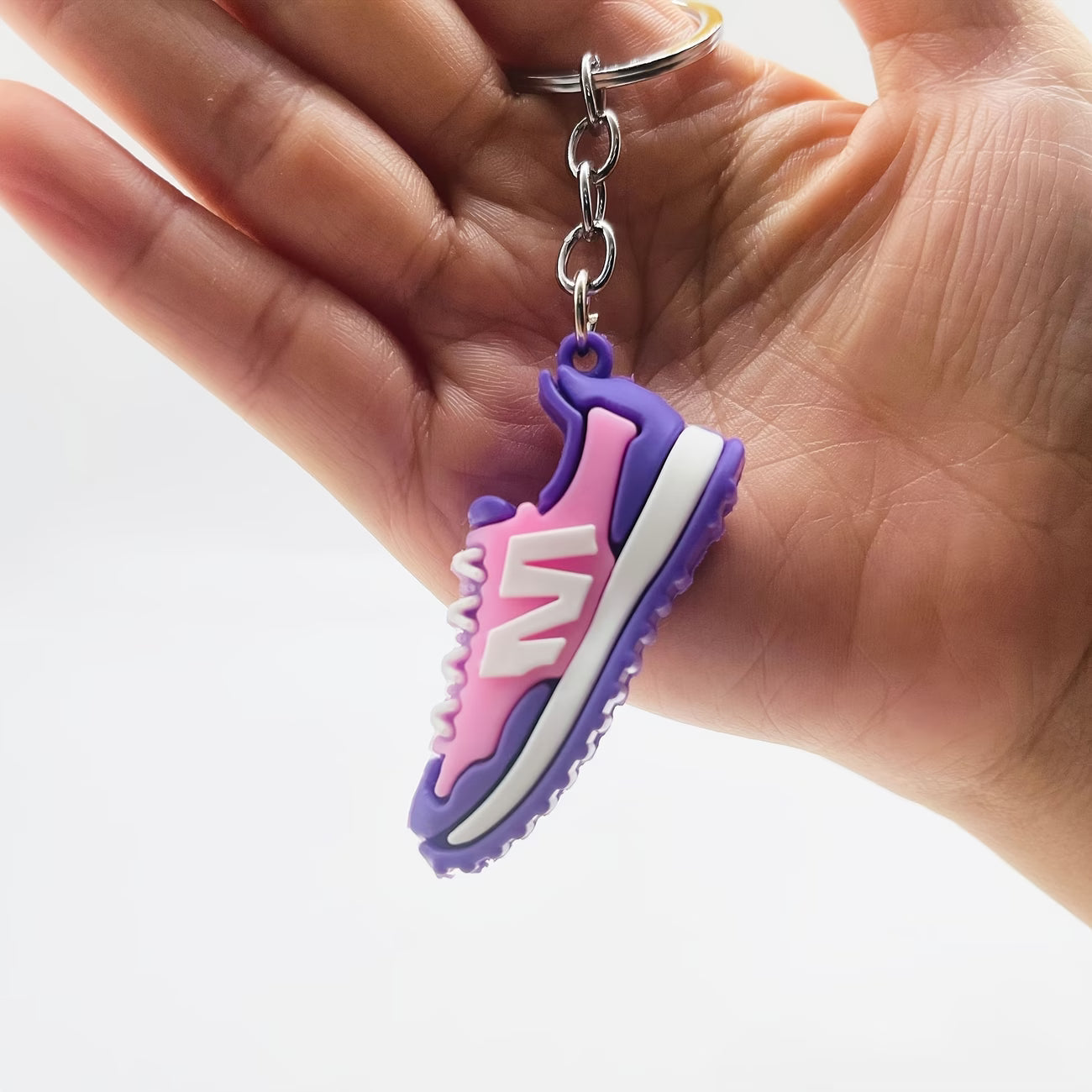 elektroniktrade Mini-Sneaker Schlüsselanhänger Schuhe ca. 5cm elektroniktrade Switzerland