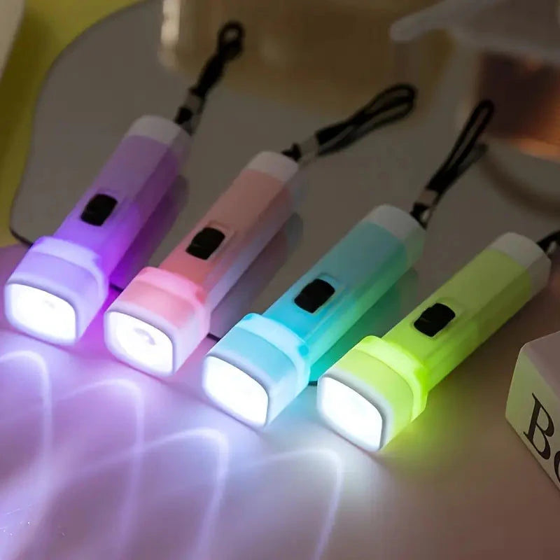 Elektroniktrade Mini-Taschenlampen aus der Frischfarben-Serie Zufällige Farblieferung Elektroniktrade Switzerland