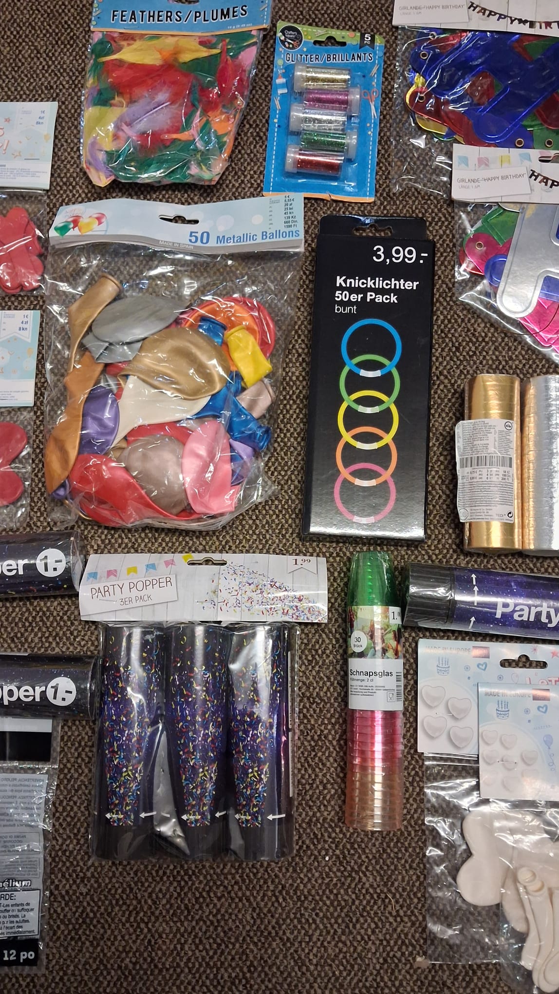 Elektroniktrade Partyset mit Knicklichter, Party Popper und Ballonen Elektroniktrade Switzerland