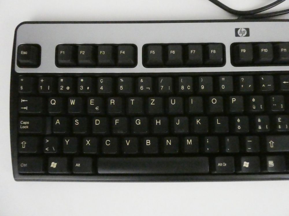 HP Tastatur USB mit Zahlenblock KU-0316 Layout: Schweiz