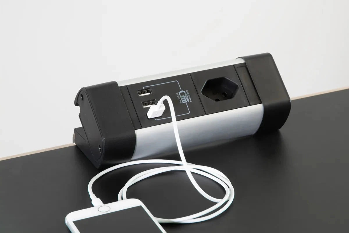 MAX HAURI SPLIT Steckdosenleiste Office Line 1x Typ 13 3x USB Typ A 5V/3.4A Elektroniktrade Switzerland