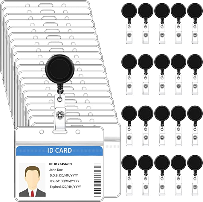 Ausziehbarer Ausweishalter mit Schlüsselring & Ausweishülle