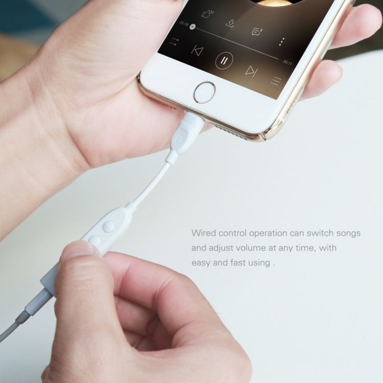 Audio-Adapterkabel mit Stecker und 3,5 mm Buchse mit Kabelsteuertaste