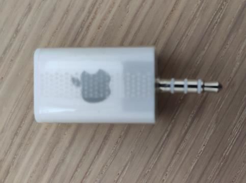APPLE 2er Kopfhörer Adapter auf 1 x 3.5 Klinke Elektroniktrade Switzerland