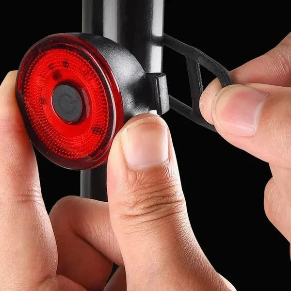 Elektroniktrade LED Fahrradbeleuchtung Fahrradscheinwerfer, Rücklicht, IPX6 Elektroniktrade Switzerland