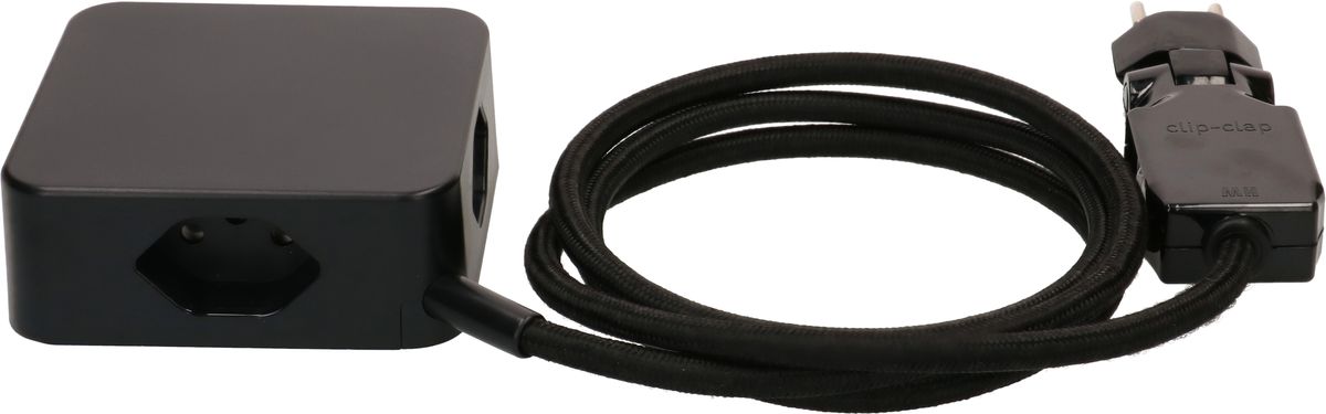 Steckdosenleiste Cube 4x Typ 13 schwarz / schwarz 2m clip-clap