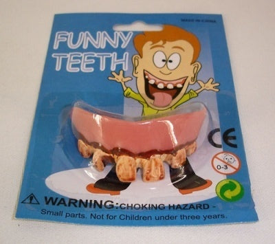 Gebisse- schlechte Zähne sortiert