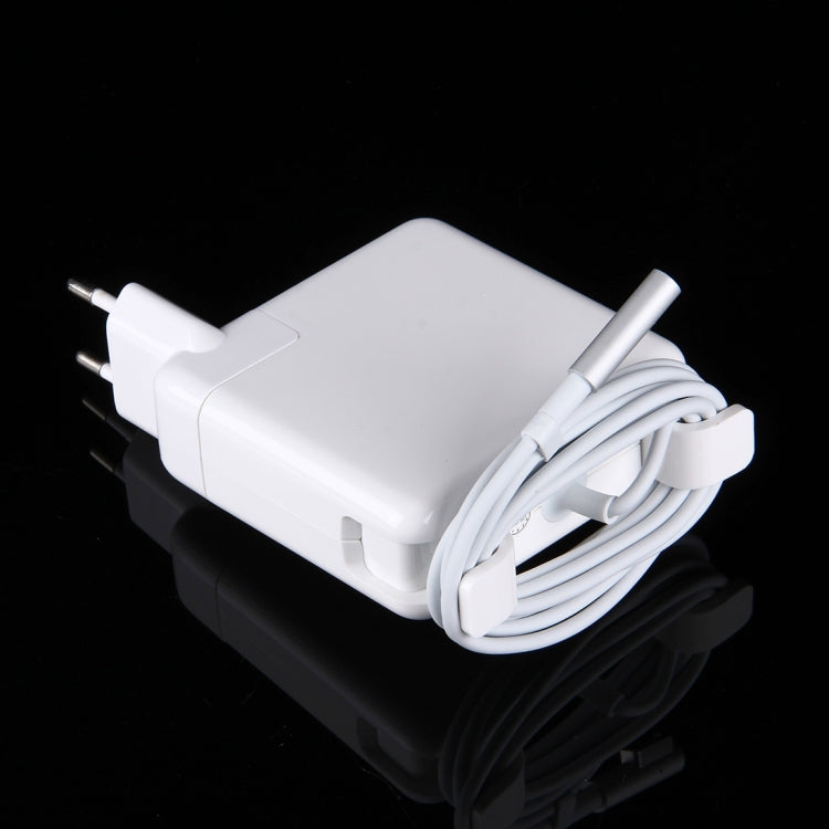 18,5 V 4,6 A 85 W 5-poliges L-Ladegerät MagSafe 1 für Apple Macbook A1222 / A1290 etc.