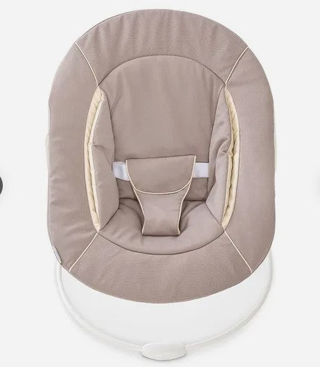 HAUCK Babywippe Alpha Bouncer mit Gestell in weiss.