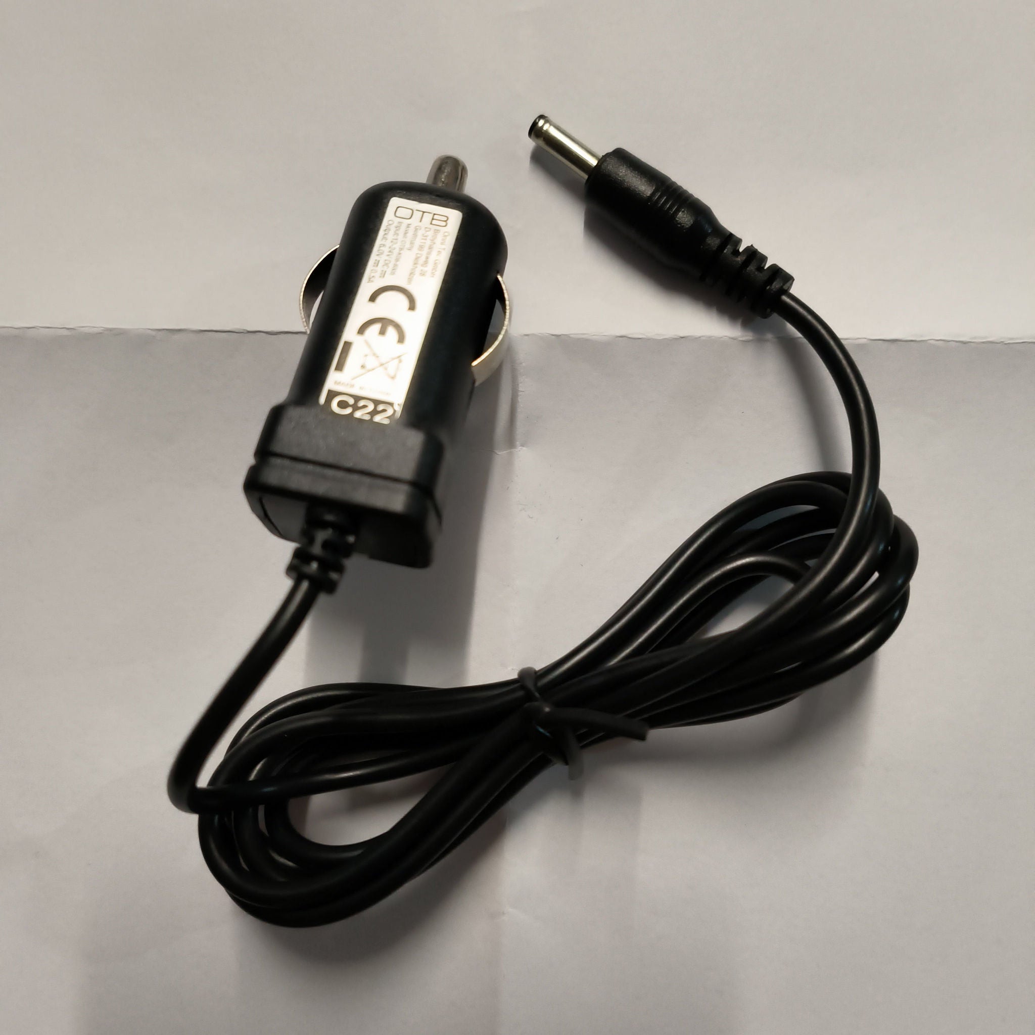 Elektroniktrade Autoladegerät für das Nokia 3210/8210/3310 elektroniktrade Switzerland