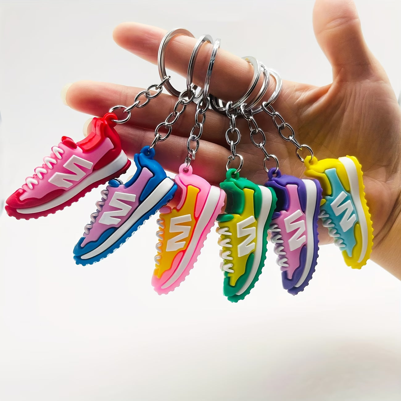 elektroniktrade Mini-Sneaker Schlüsselanhänger Schuhe ca. 5cm elektroniktrade Switzerland