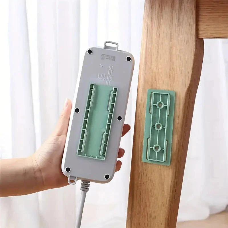 Elektroniktrade Selbstklebender Wandhaken für Steckdosen und mehr. elektroniktrade Switzerland