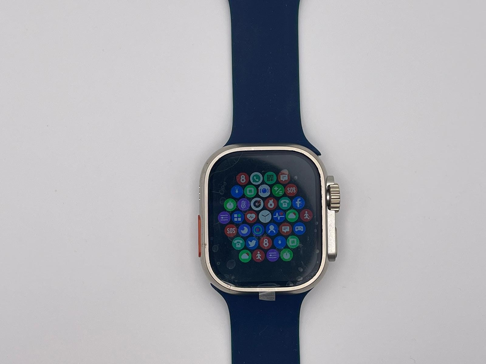 Elektroniktrade Smartwatch Ultra 9 DT900 Big 2.06 + 7 Bänder / Wireless Charger / Silicone Case Elektroniktrade Switzerland