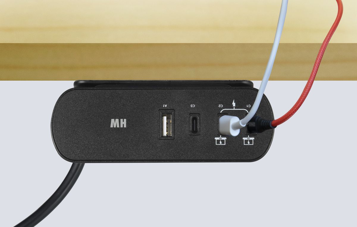 MAX HAURI SPLIT Desktop Charger PD65W 3x USB-C 1x USB-A 2x Typ 13 schwarz Elektroniktrade Switzerland