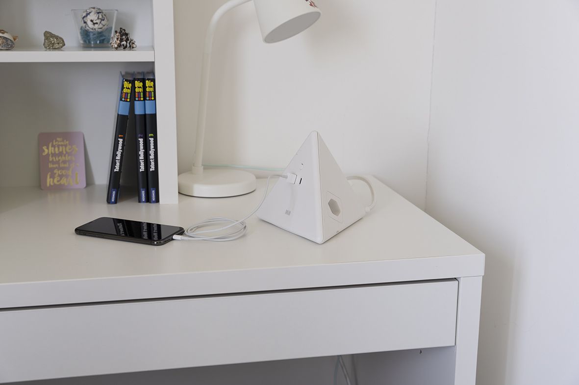 MAX HAURI SPLIT Energy Pyramide Steckdosenleiste 2x Typ 13 ws USB A+C 2.5m cli. Elektroniktrade Switzerland