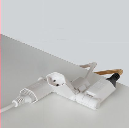 MAX HAURI SPLIT Steckdosenleiste clip-clap Line 3x Typ 13 weiss Schalter 2m Elektroniktrade Switzerland